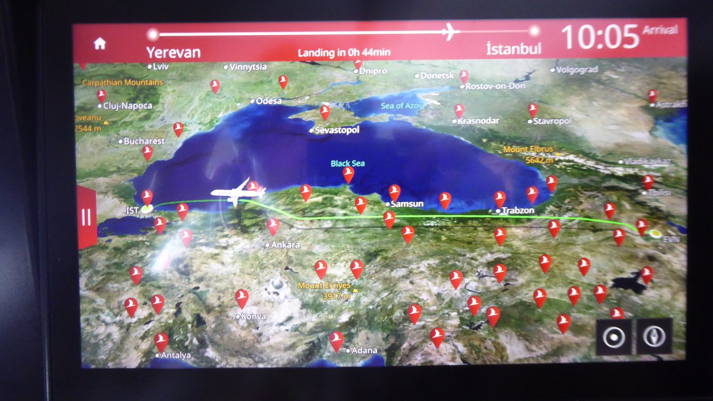 エレバン〜イスタンブールの空路図（機内モニター）